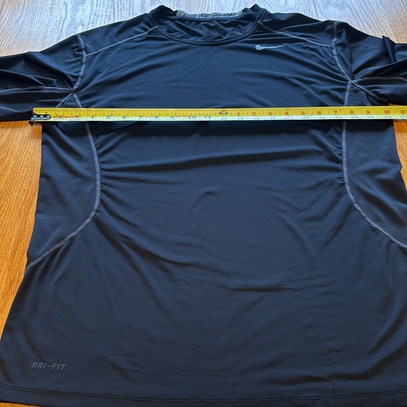 Men’s Nike Pro Combat Black Performance Long Sleeve Top - Picture 4 of 6